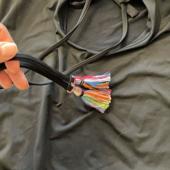 BECCA SWIMWEAR PLUNGE NECKLINE ONE PIECE.  NEW - Picture 6 of 10